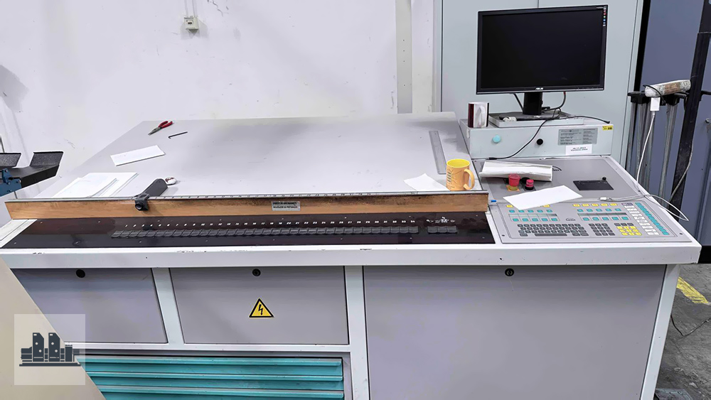 MAN Roland 702 SW - ماكينة B1 للطباعة 1+1 للكتب