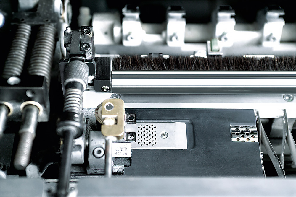 пневматические боковые упоры Man Roland R500