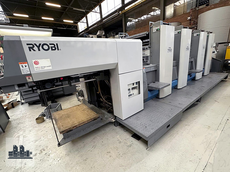 Приёмное устройство Ryobi 754P после печати тиража